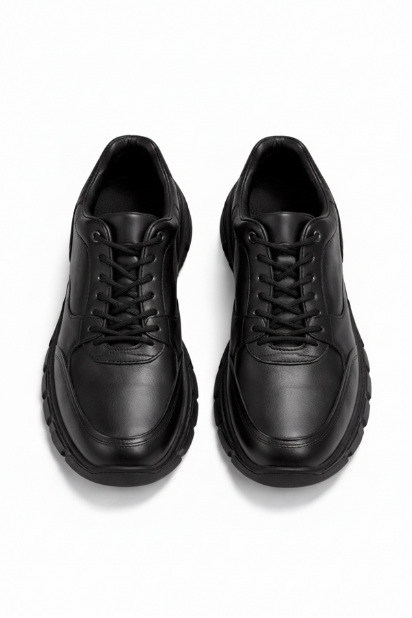 STRAVON SNEAKERS
